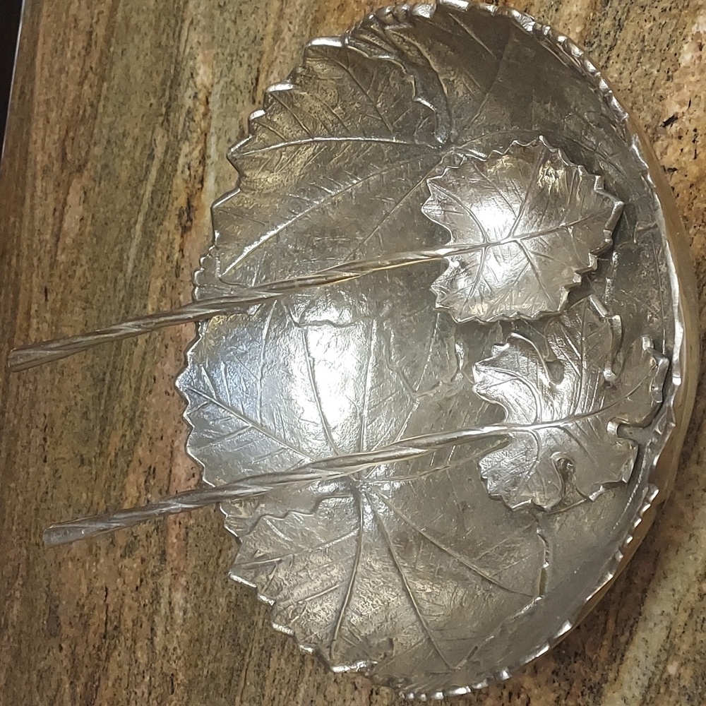 Martha Stewart Park Leaves Salad Bowl +servers tongs,Aluminum.